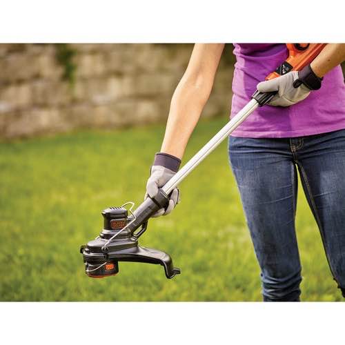 BLACK AND DECKER || 40V MAX Lithium String & Grass Trimmer, rechargeable, cordless (REFURBISHED) - Home Essentials Clearance